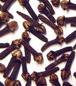 Dried clove buds