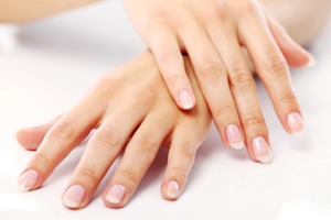 Aromatherapy Treatments For Beautiful Nails