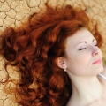 Repair your dry hair with aromatherapy carrier oils