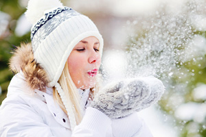 Comfort the Body and Mind with Warming Essential Oils This Winter