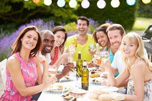 Enjoy your outdoors picnic by using Insect repellent essential oils!